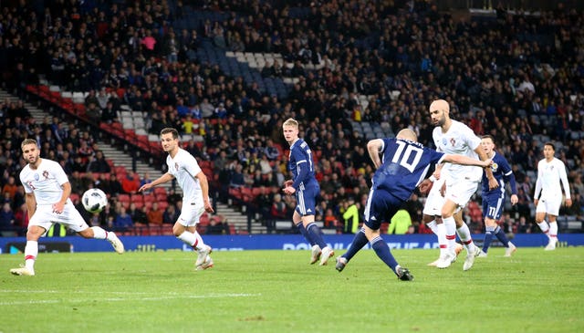 Scotland’s Steven Naismith grabbed a late consolation