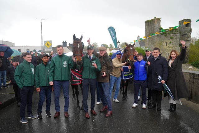 Grand National heroes I Am Maximus (left) and Soldier In Milan (right) 