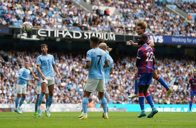 Joachim Andersen heads Crystal Palace into a 2-0 lead