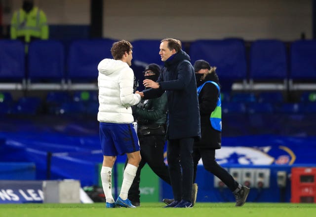 Thomas Tuchel greets Marcos Alonso 