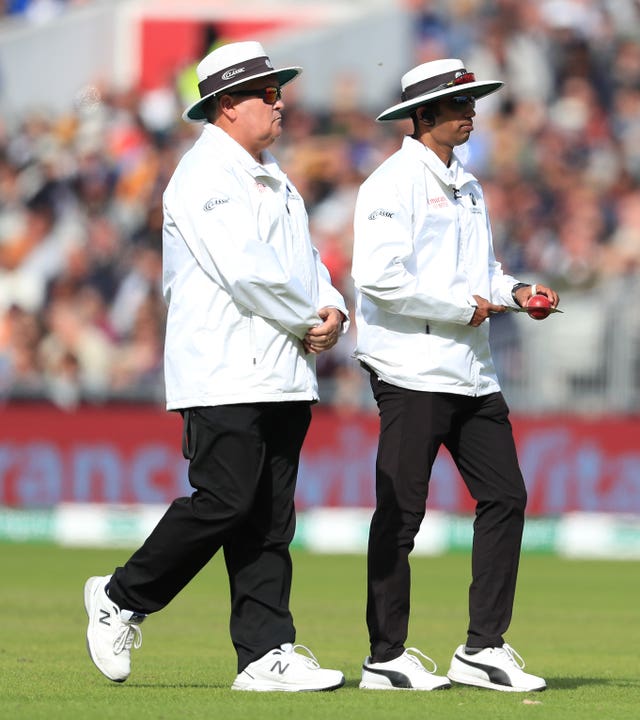 A new ball is brought out for Australia 