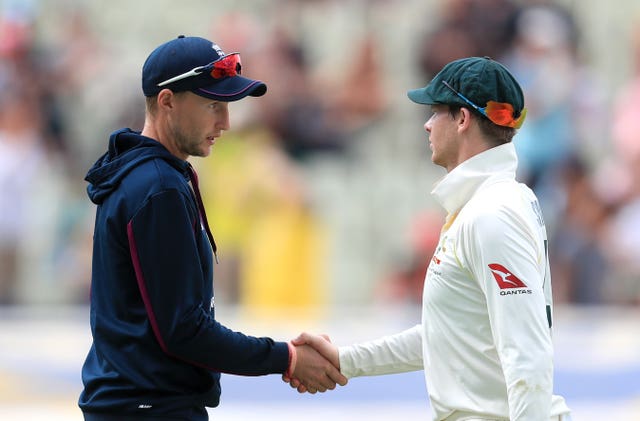 Joe Root and Steve Smith are the top ranked batters in the world.
