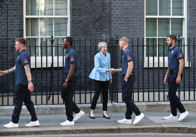 Theresa May welcomes Jason Roy, Jofra Archer, Ben Stokes and Liam Plunkett 