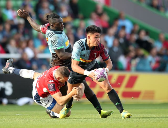 Harlequins youngster Marcus Smith has earned an England call 