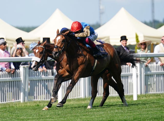 Courage Mon Ami winning the Gold Cup at Ascot
