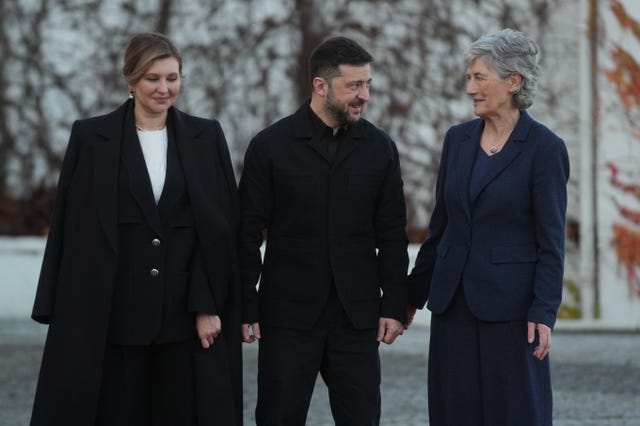 Volodymyr Zelensky, his wife Olena Zelenska and Catherine Connolly and visit to Ireland