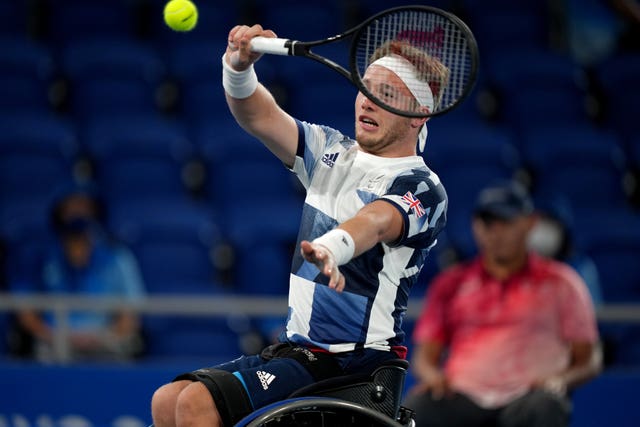 Alfie Hewett in action