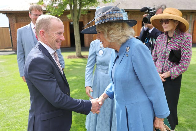 Camilla speaks to jockey Joe Fanning