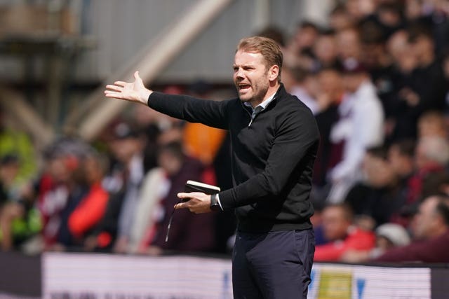 Hearts boss Robbie Neilson