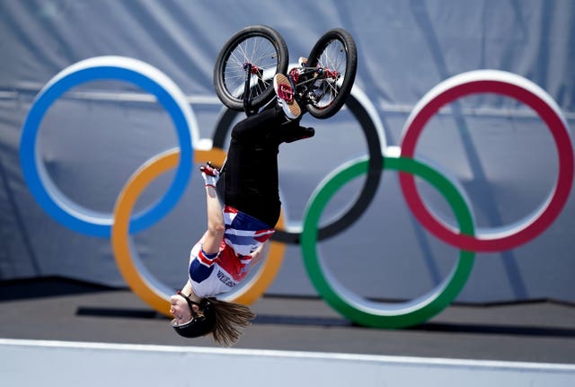 Charlotte Worthington in action