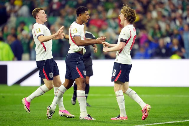 Jude Bellingham and Anthony Gordon had Javier Aguirre in their ear on Sunday