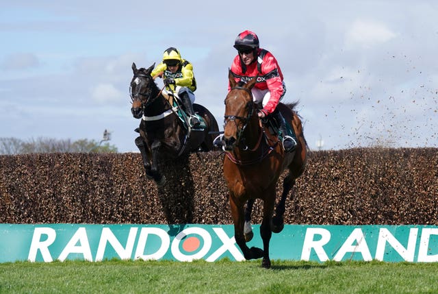 Ahoy Senor (right) in action at Aintree