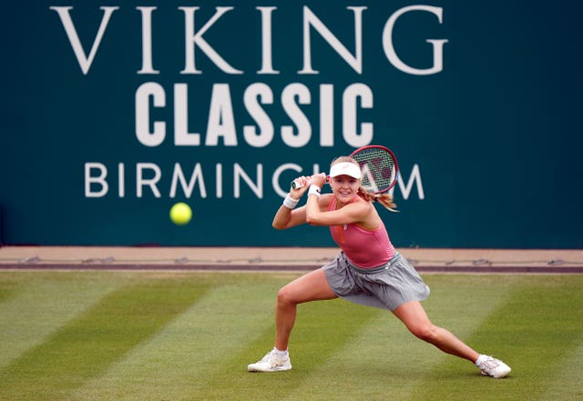 Harriet Dart in action