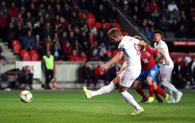 Kane had put England ahead 