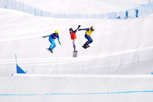 Charlotte Bankes (right) on her way to winning gold
