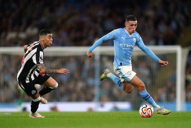 Julian Alvarez fires Manchester City to hard-fought win over Newcastle