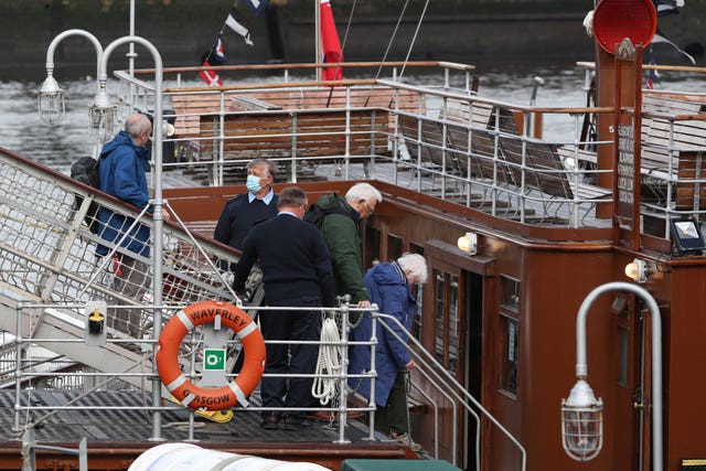 Waverley Steamer guests