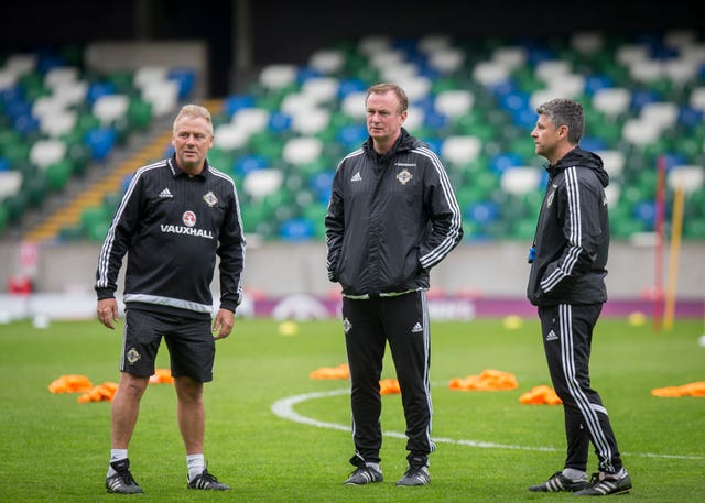 Stephen Robinson, right, assisted Michael O’Neill at Euro 2016