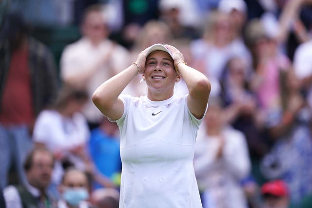 Amanda Anisimova celebrates her victory