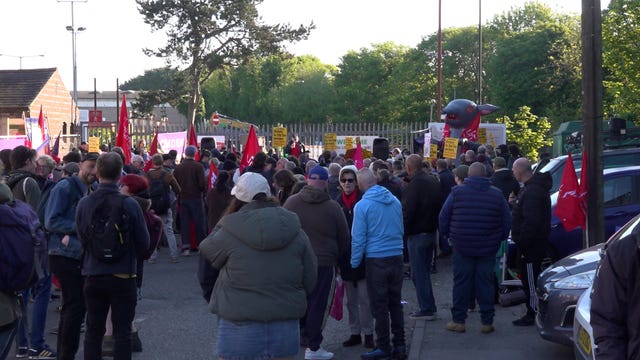 Birmingham refuse workers strike