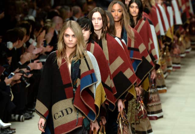 Burberry Prorsum Catwalk – London Fashion Week 2014