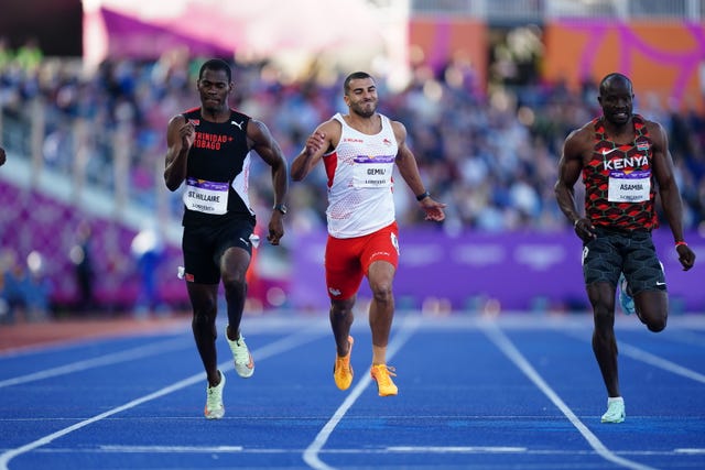 Adam Gemili trails home in his semi-final