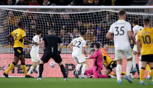 Luke Ayling hits last-minute winner as Leeds battle back to win at Wolves