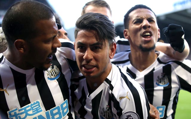 Ayoze Perez celebrates scoring Newcastle's third goal