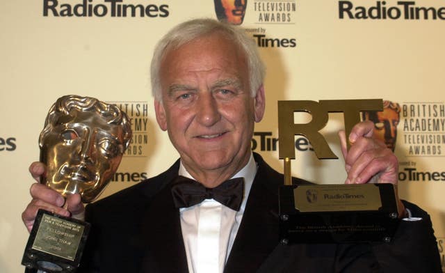 John Thaw wins Bafta for Inspector Morse 