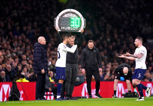 Tottenham Hotspur’s Rodrigo Bentancur prepares to come on