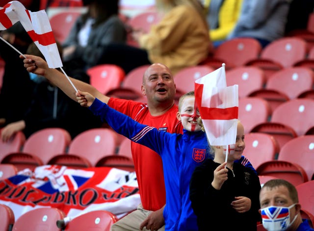 Kick It Out asks England fans who booed players taking a knee to show support PLZ Soccer Kick It Out asks England fans who booed players taking a knee to show support PLZ Soccer