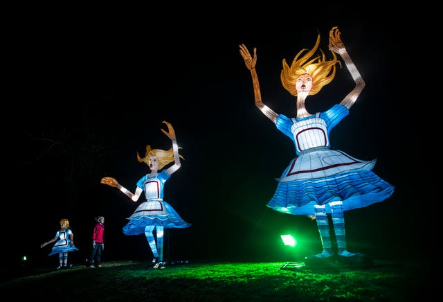 Alice in Winterland light trail