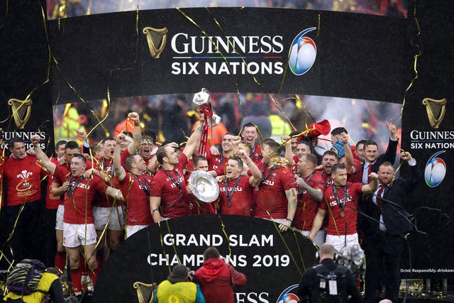 Wales stretched their winning run to clinch the Grand Slam