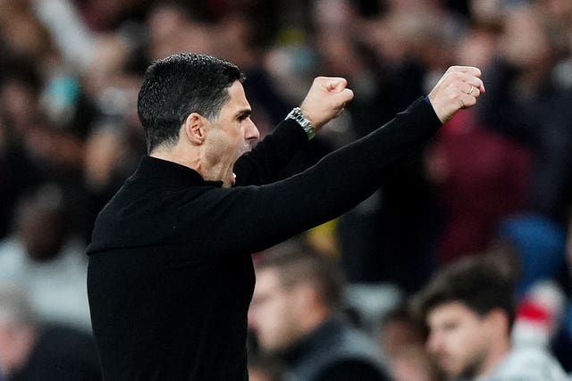 Arsenal manager Mikel Arteta celebrates