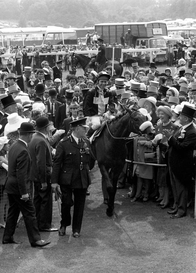 Mill Reef and Geoff Lewis return victorious following the Derby