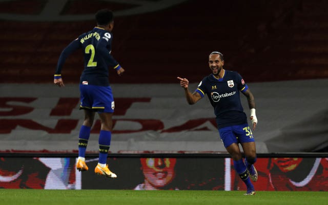 Arsenal 1 - 1 Southampton: Arsenal battle to draw with Southampton despite Gabriel red card