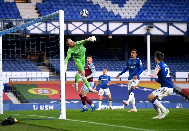 Jordan Pickford impressed despite Everton's defeat