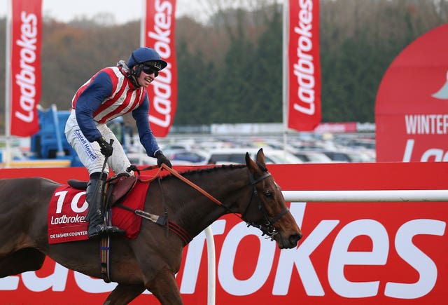 De Rasher Counter winning the Ladbrokes Trophy