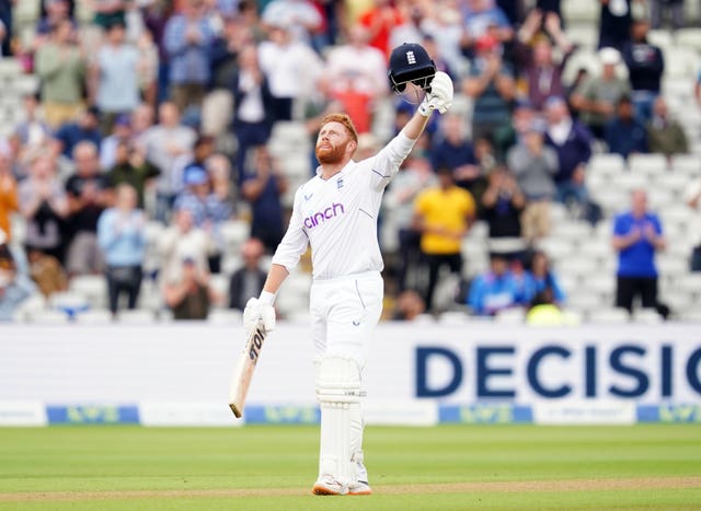 Jonny Bairstow celebrates his century