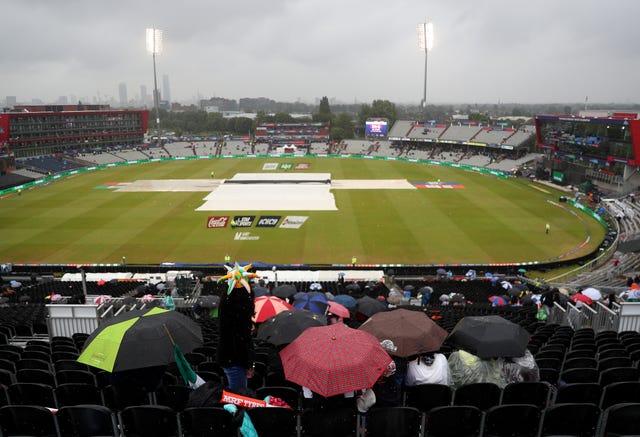 Grey skies and umbrellas were a common sight during the first semi-final 