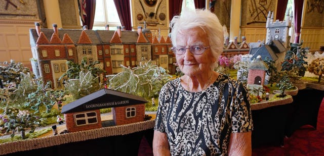 Knitted Sandringham exhibition – Norfolk