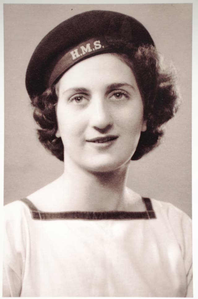 Marie Scott