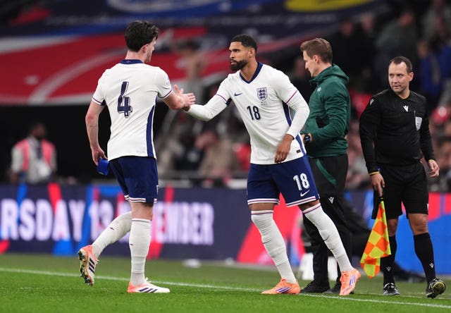 Ruben Loftus-Cheek comes on for England