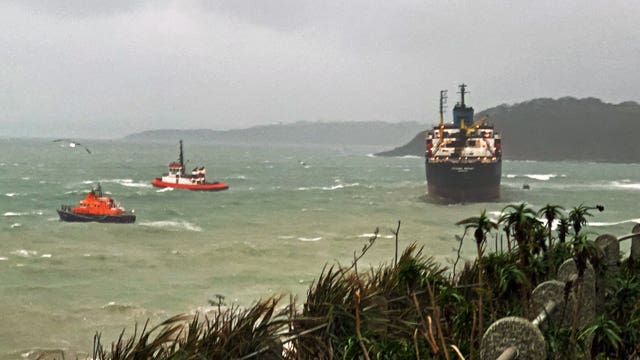 Lifeboats go to the aid of the Kuzma Minin (@NDK72/PA).