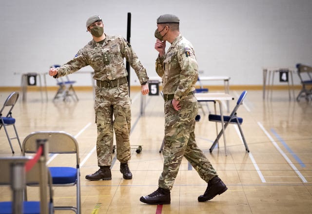 The 98 soldiers will be directed by 20 military personnel based in Stirling