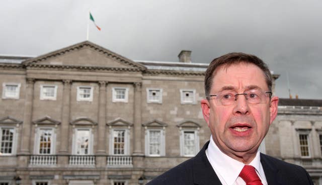 Eamon O Cuiv political future
