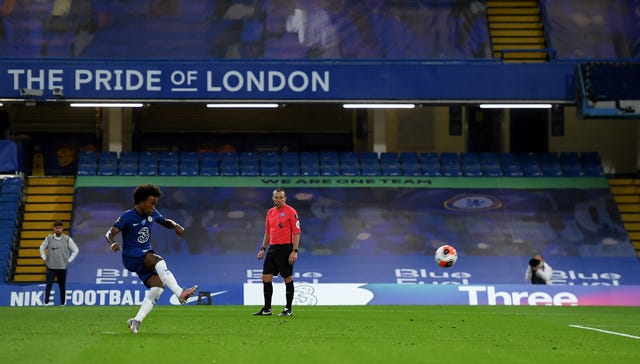 Willian scored his third penalty in as many Premier League games