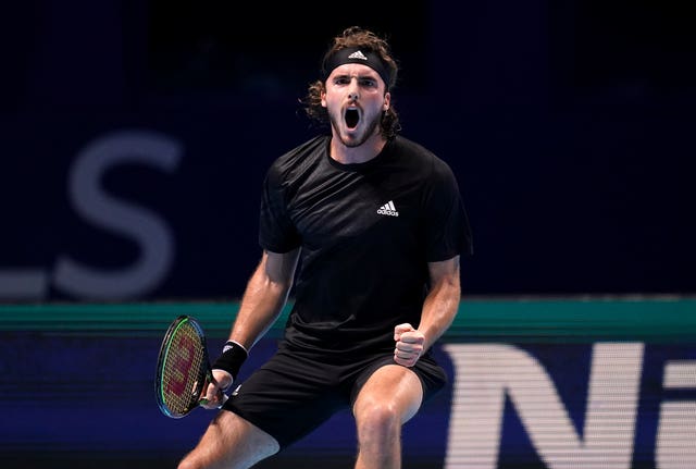 Stefanos Tsitsipas roars after battling past Andrey Rublev