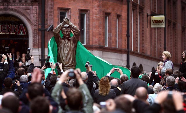 Clough's statue was unveiled in Nottingham's Old Market Square in 2008