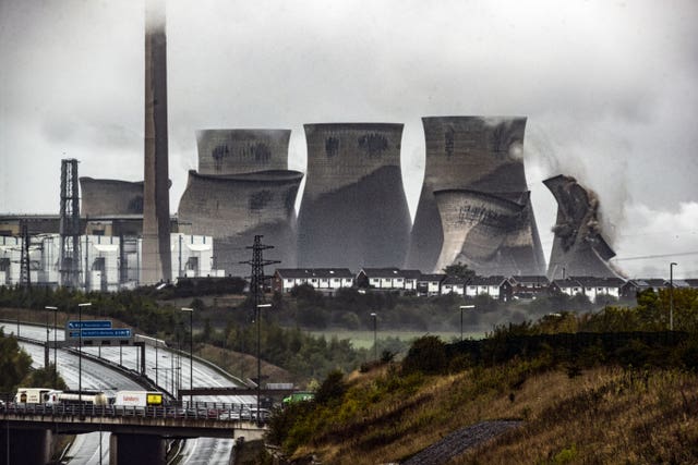 Demolition at Ferrybridge Power Station